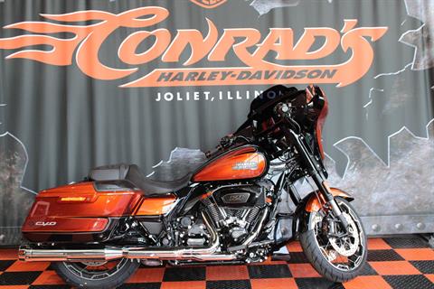 2023 Harley-Davidson CVO™ Street Glide® in Shorewood, Illinois - Photo 1
