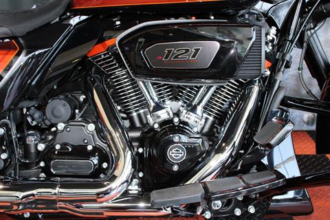 2023 Harley-Davidson CVO™ Street Glide® in Shorewood, Illinois - Photo 7