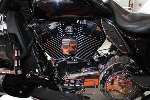 2015 Harley-Davidson Tri Glide® Ultra in Shorewood, Illinois - Photo 19