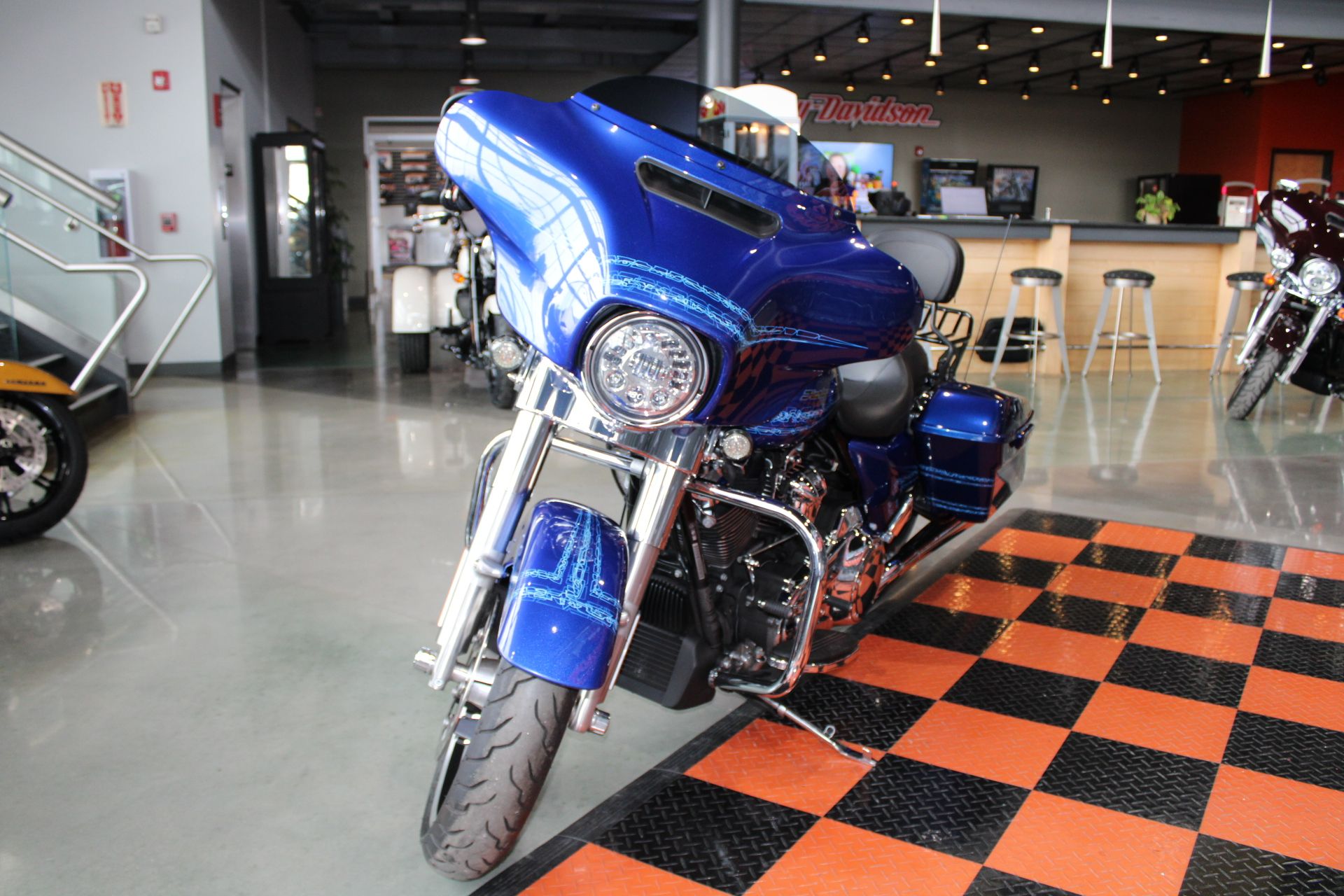 2019 Harley-Davidson Street Glide® in Shorewood, Illinois - Photo 22