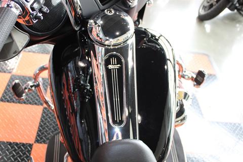 2020 Harley-Davidson Street Glide® in Shorewood, Illinois - Photo 11