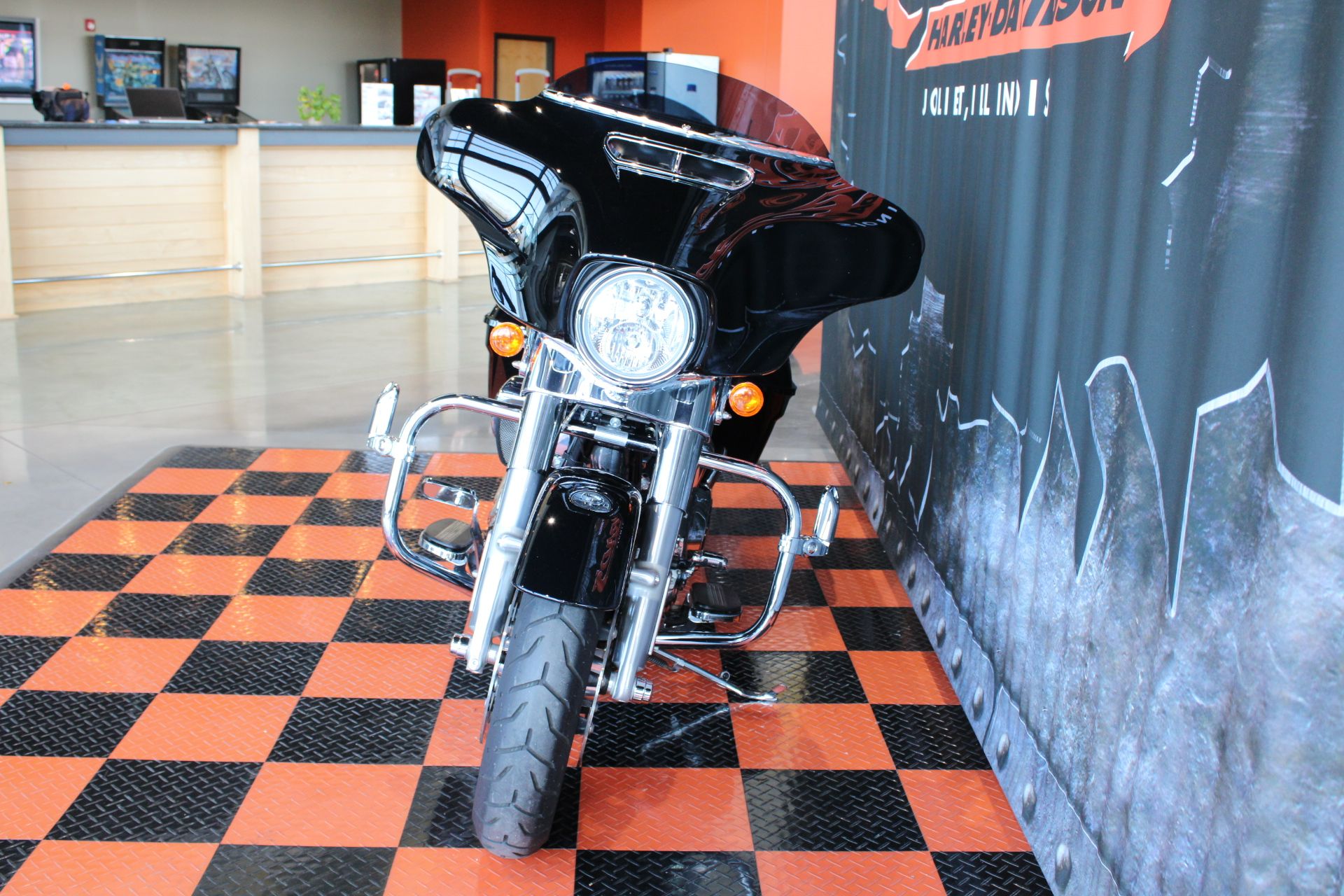 2020 Harley-Davidson Street Glide® in Shorewood, Illinois - Photo 20