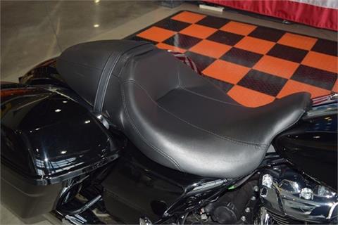2020 Harley-Davidson Street Glide® in Shorewood, Illinois - Photo 9