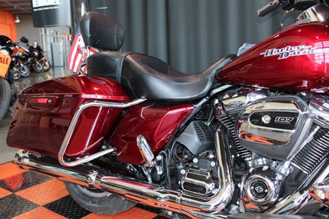 2017 Harley-Davidson Street Glide® Special in Shorewood, Illinois - Photo 8