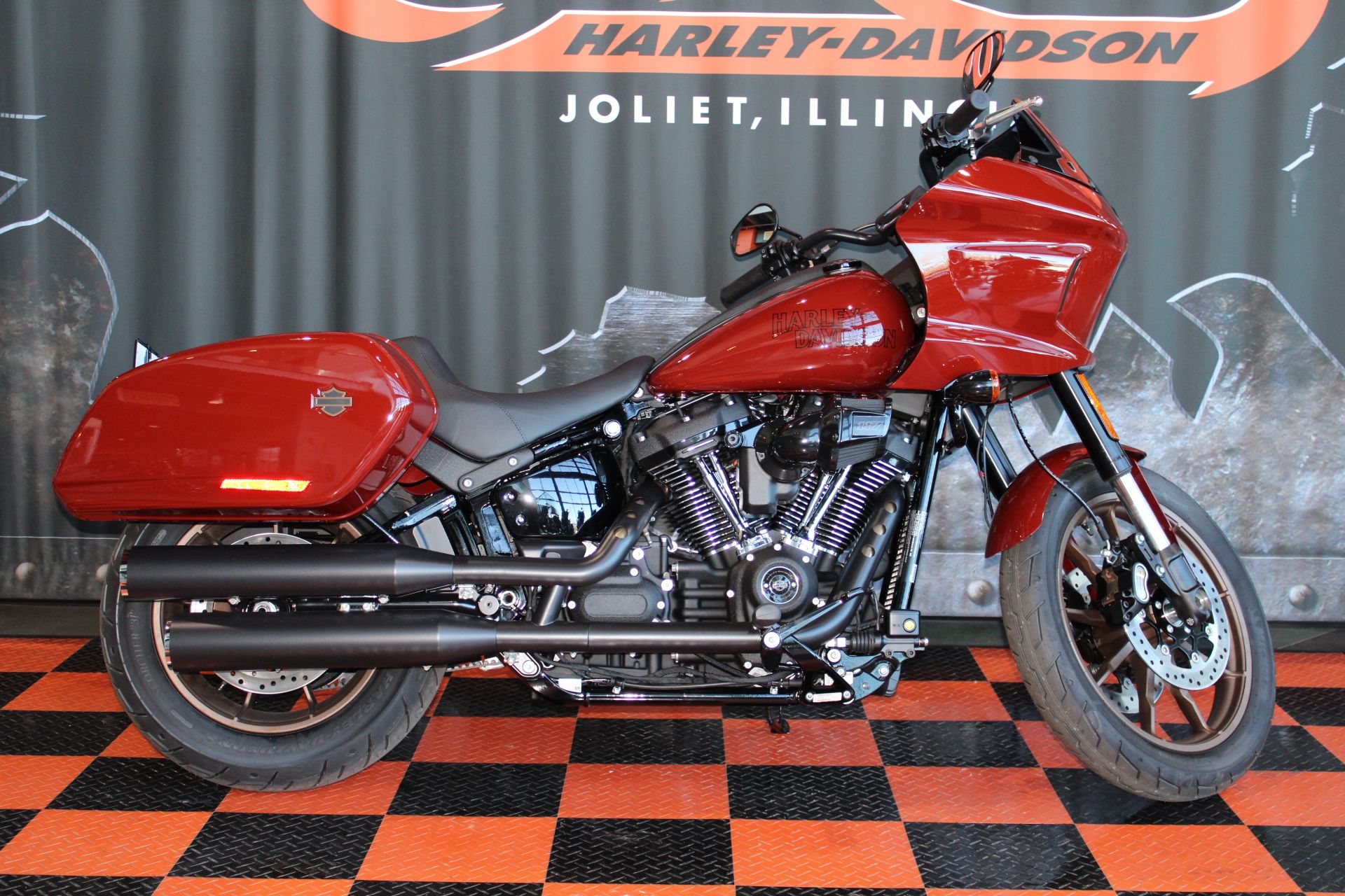 2024 Harley-Davidson Low Rider® ST in Shorewood, Illinois - Photo 2