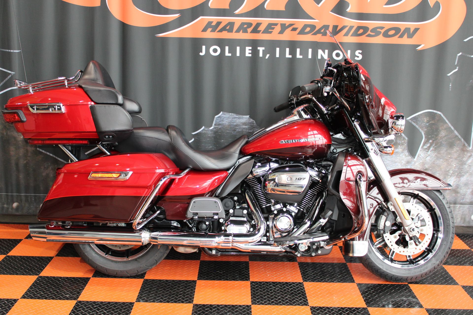 2018 Harley-Davidson Ultra Limited in Shorewood, Illinois - Photo 2