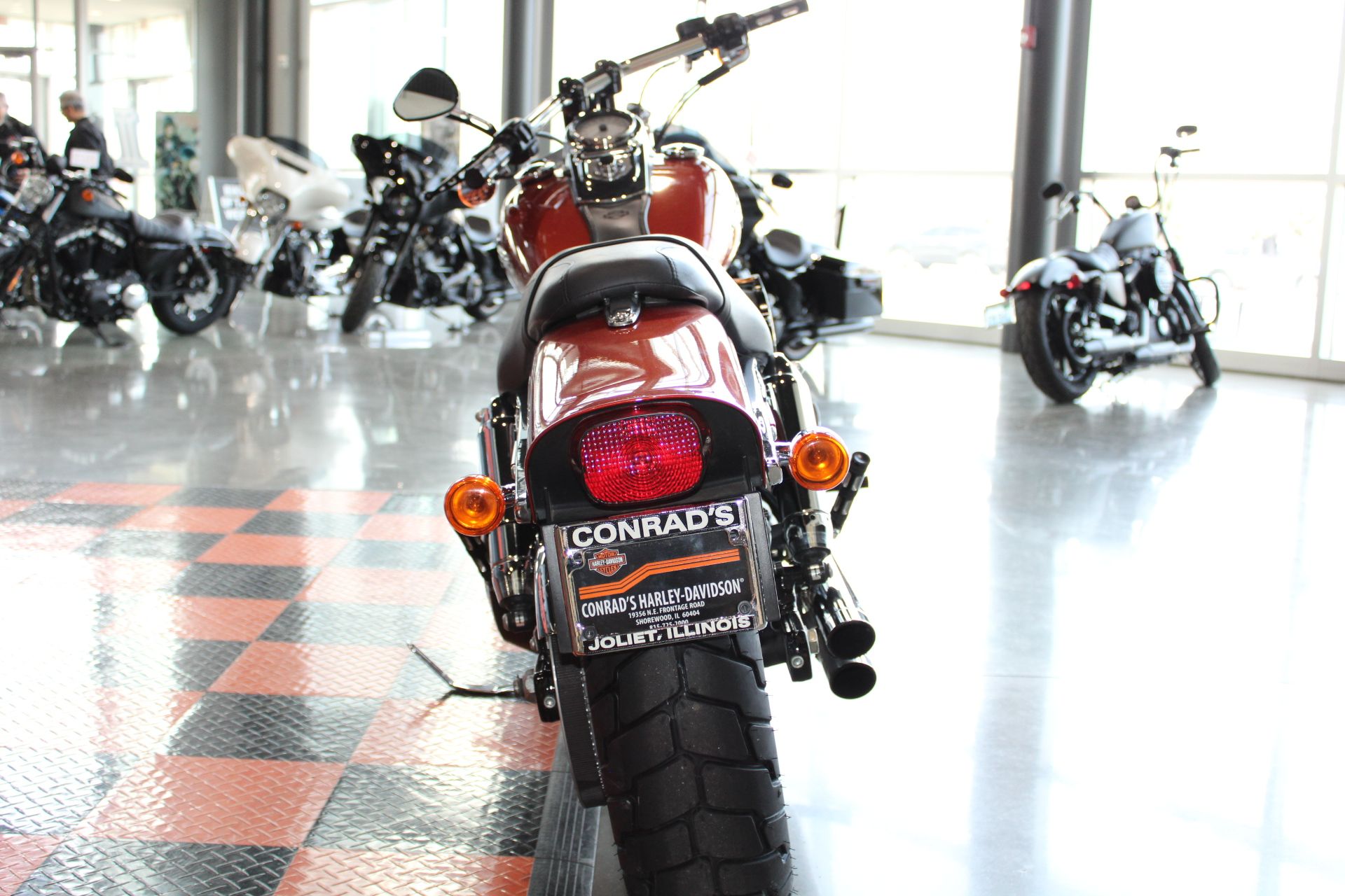 2011 Harley-Davidson Dyna® Fat Bob® in Shorewood, Illinois - Photo 11