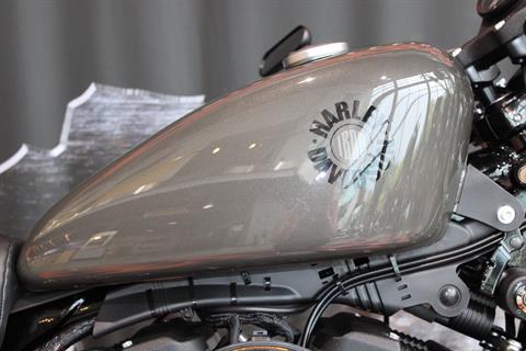2019 Harley-Davidson Iron 883™ in Shorewood, Illinois - Photo 6