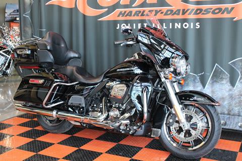 2017 Harley-Davidson Ultra Limited in Shorewood, Illinois - Photo 3