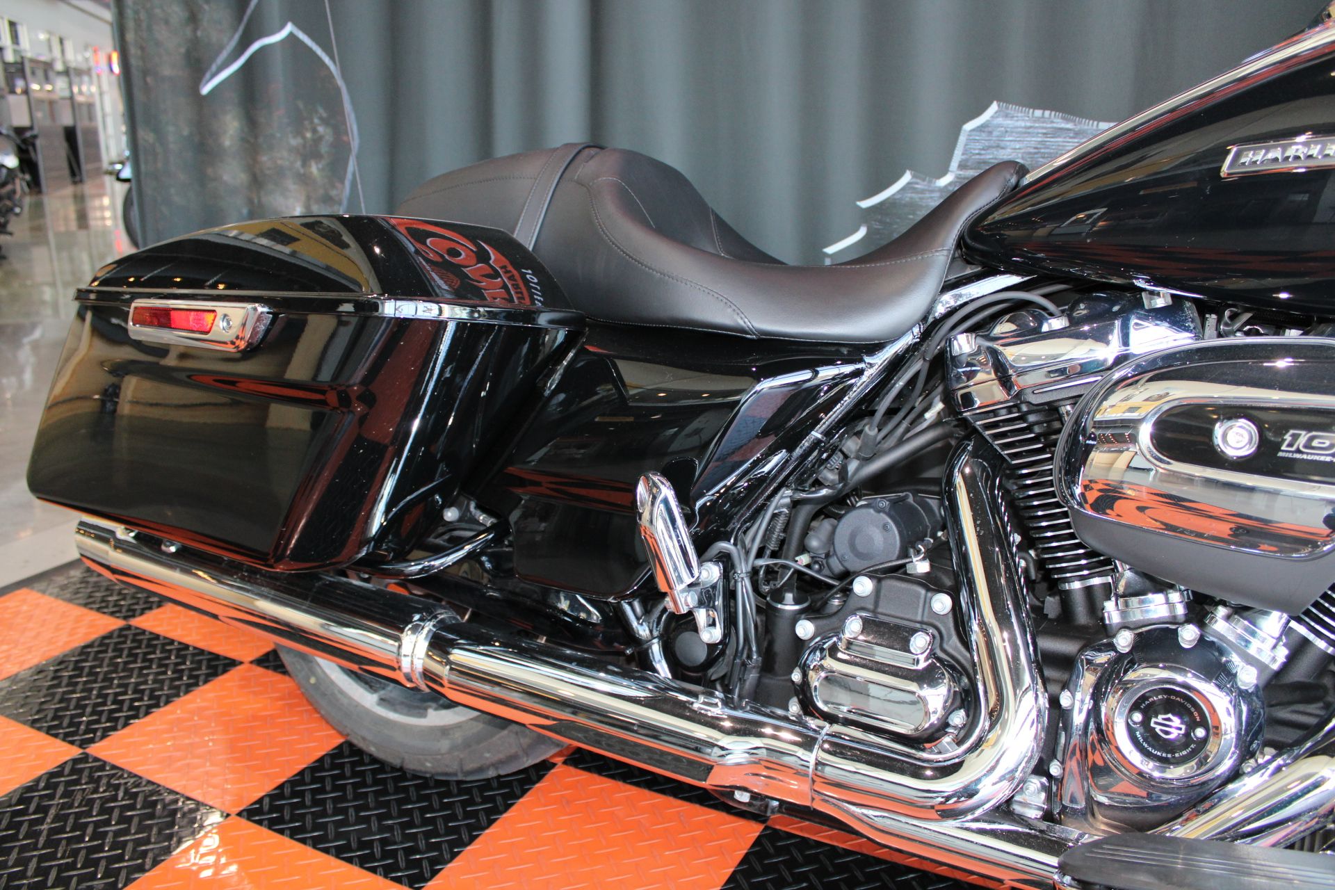 2021 Harley-Davidson Street Glide® in Shorewood, Illinois - Photo 7