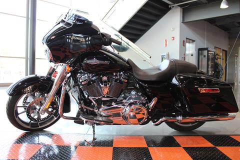 2021 Harley-Davidson Street Glide® in Shorewood, Illinois - Photo 20