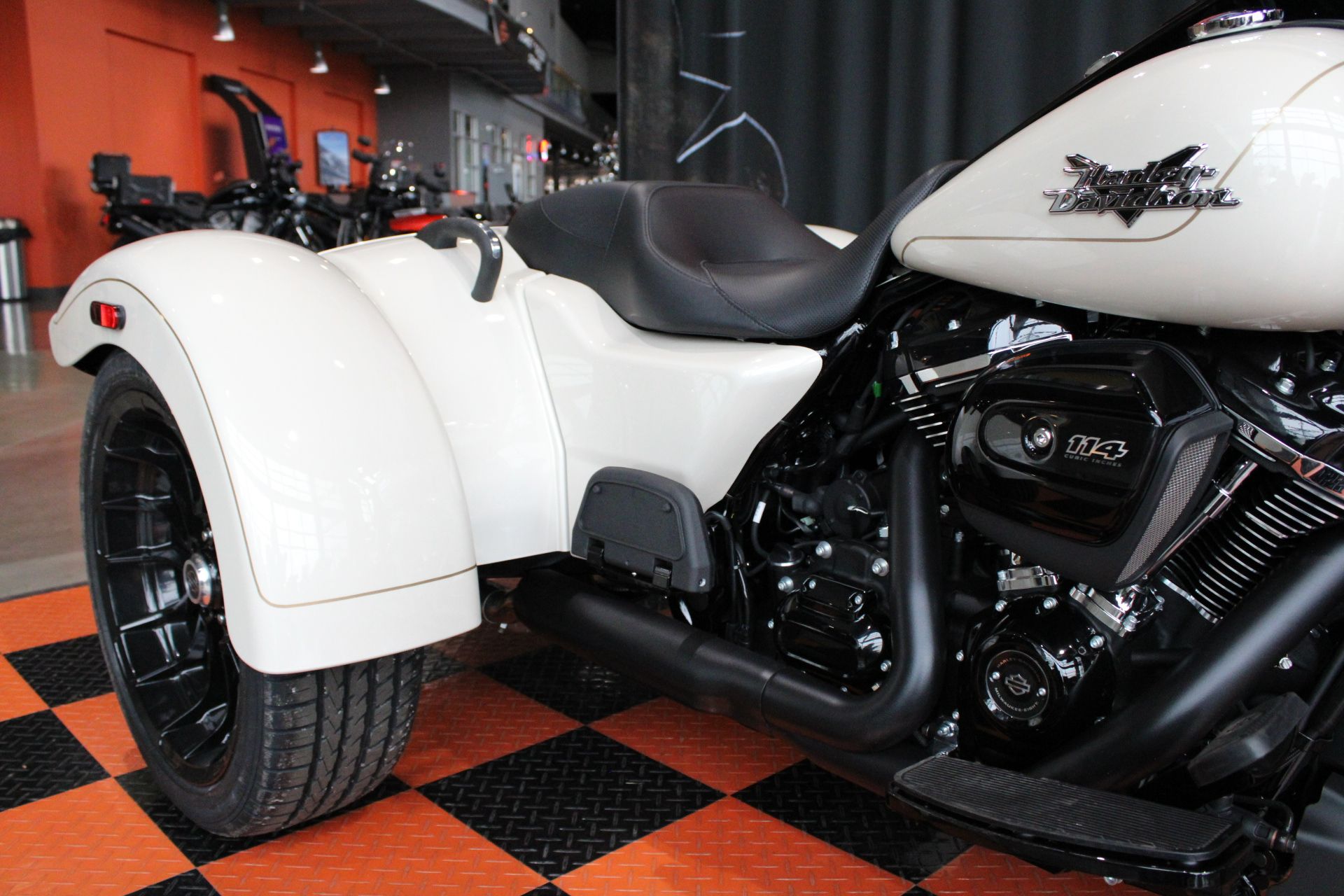 2023 Harley-Davidson Freewheeler® in Shorewood, Illinois - Photo 7