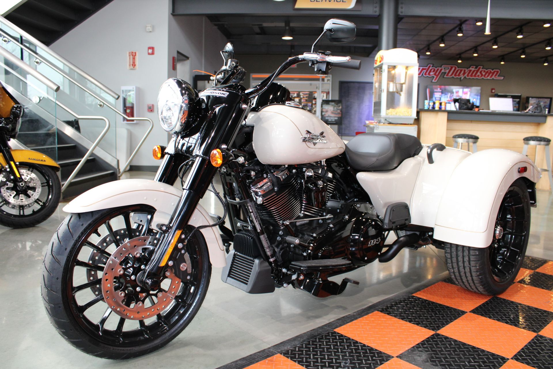 2023 Harley-Davidson Freewheeler® in Shorewood, Illinois - Photo 19