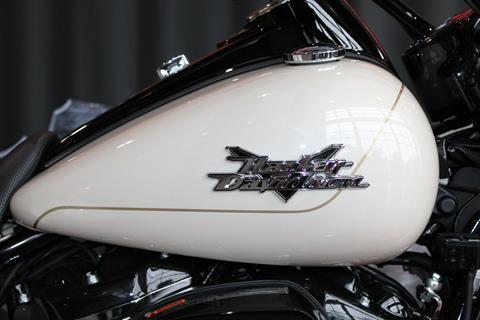 2023 Harley-Davidson Freewheeler® in Shorewood, Illinois - Photo 5