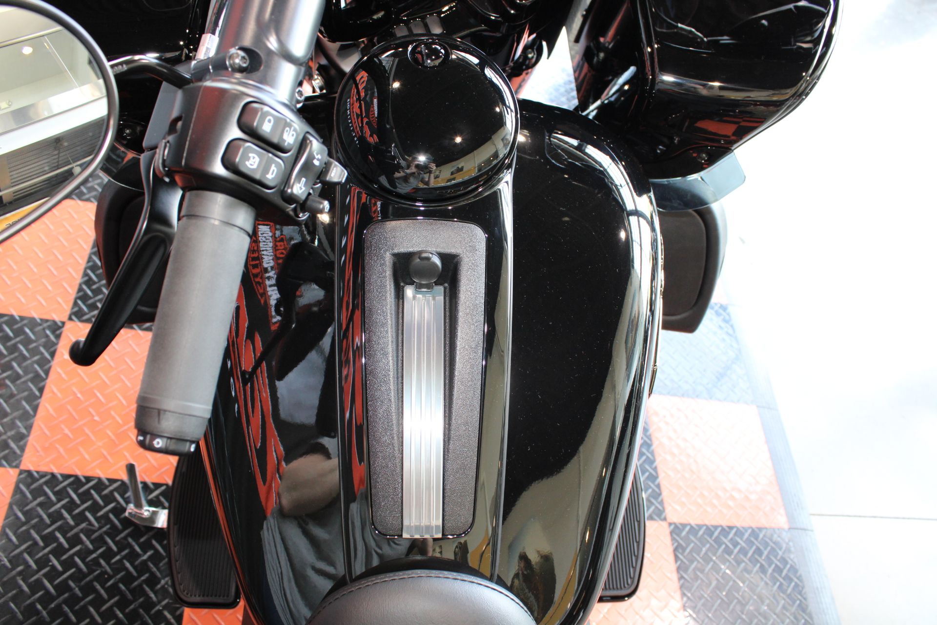 2024 Harley-Davidson Road Glide® Limited in Shorewood, Illinois - Photo 10