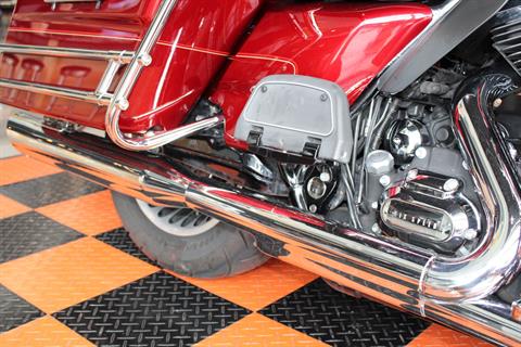 2010 Harley-Davidson Ultra Classic® Electra Glide® in Shorewood, Illinois - Photo 9
