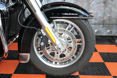 2019 Harley-Davidson Tri Glide® Ultra in Shorewood, Illinois - Photo 4