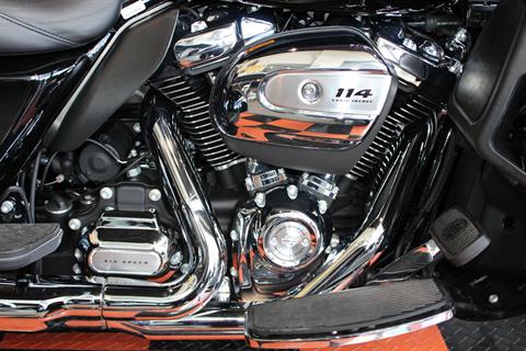2019 Harley-Davidson Tri Glide® Ultra in Shorewood, Illinois - Photo 7