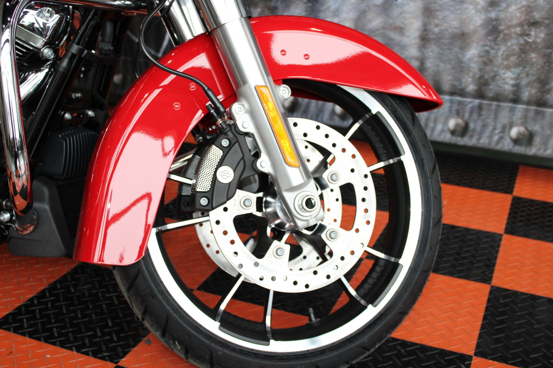 2023 Harley-Davidson Street Glide® in Shorewood, Illinois - Photo 4