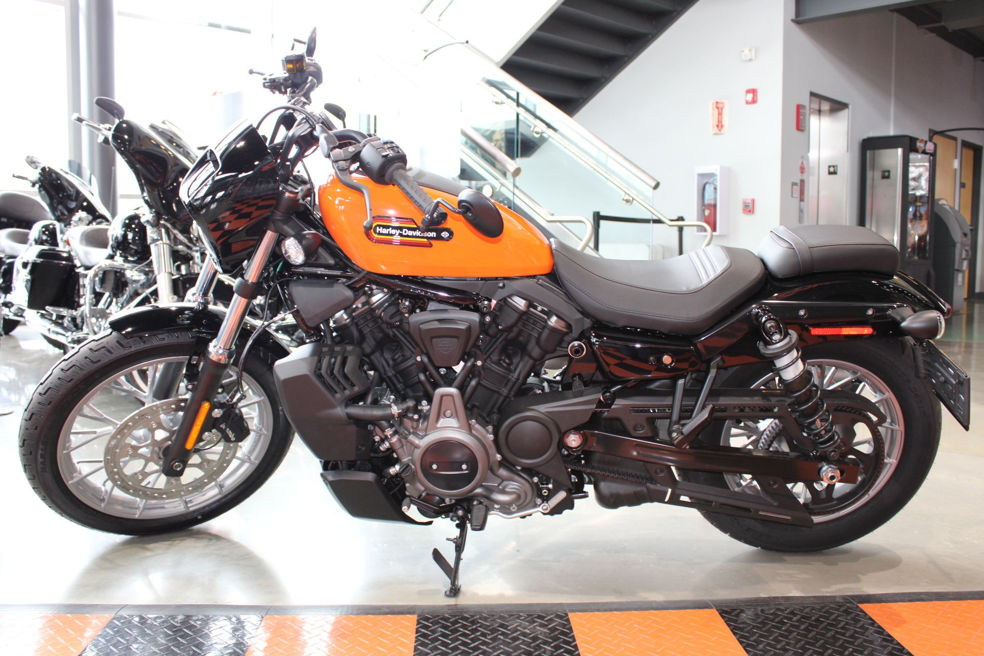 2024 Harley-Davidson Nightster® Special in Shorewood, Illinois - Photo 16