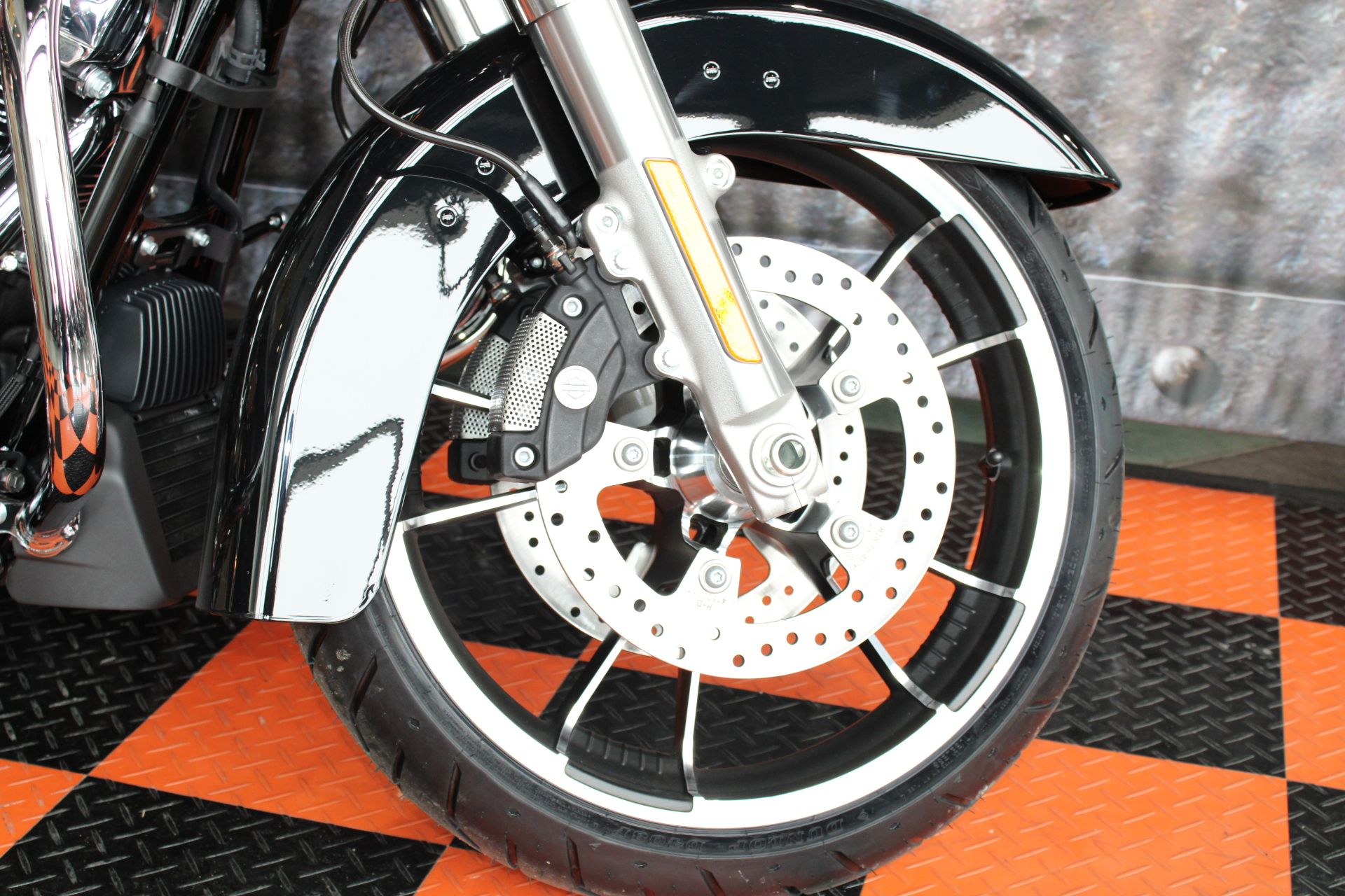 2023 Harley-Davidson Road Glide® in Shorewood, Illinois - Photo 4