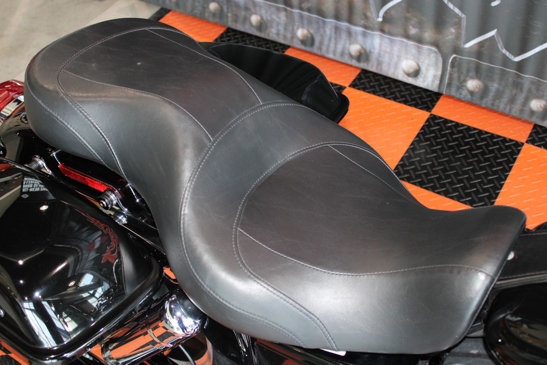 2012 Harley-Davidson Dyna® Switchback in Shorewood, Illinois - Photo 9