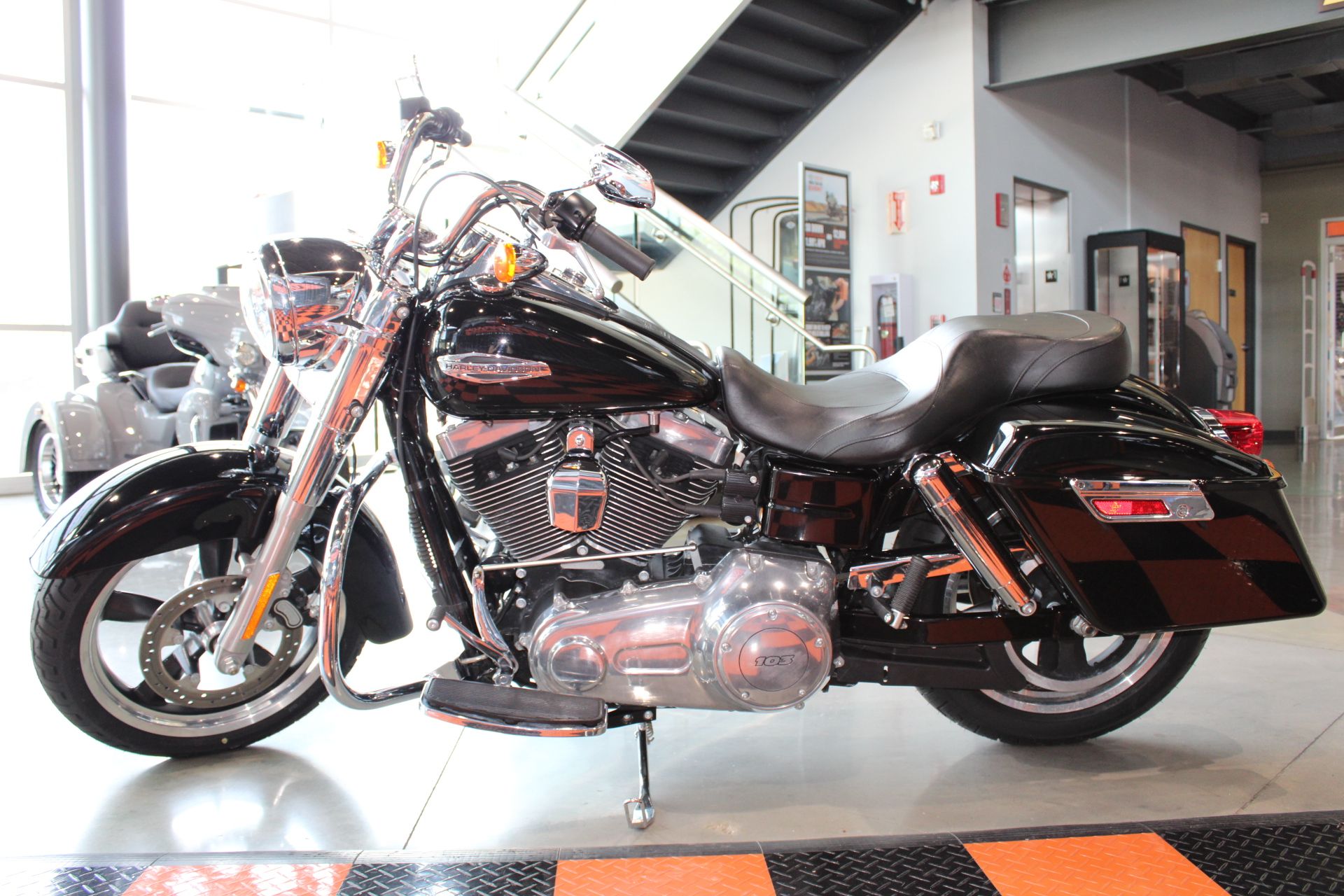 2012 Harley-Davidson Dyna® Switchback in Shorewood, Illinois - Photo 18