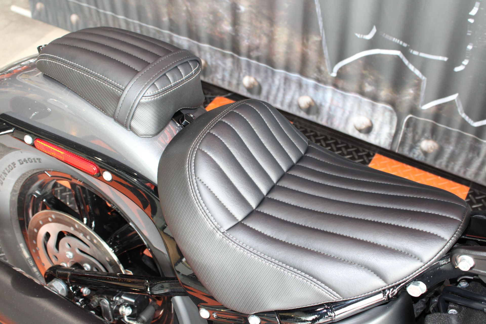 2022 Harley-Davidson Street Bob® 114 in Shorewood, Illinois - Photo 10