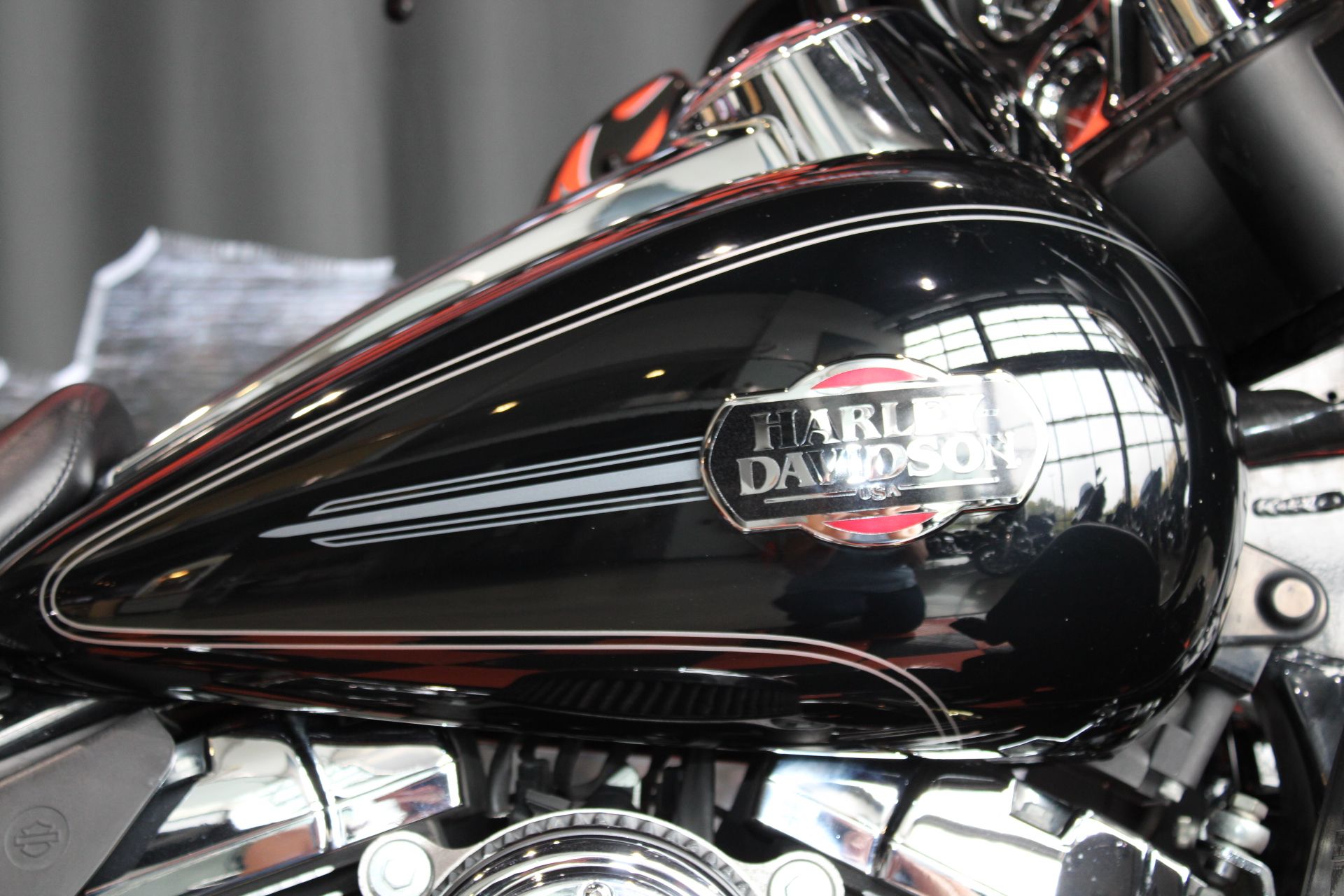 2008 Harley-Davidson Ultra Classic® Electra Glide® in Shorewood, Illinois - Photo 6