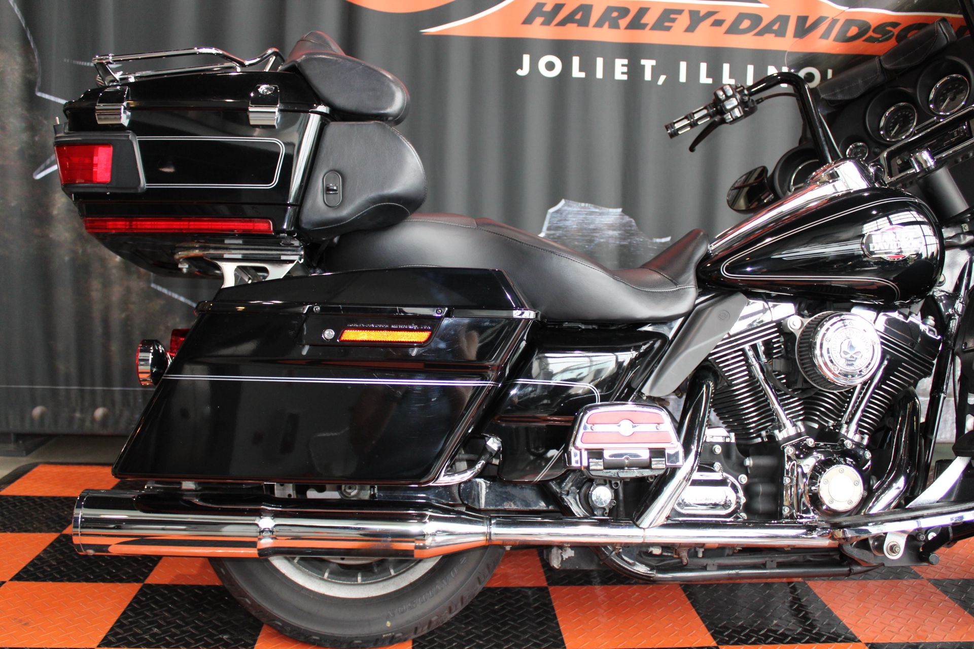 2008 Harley-Davidson Ultra Classic® Electra Glide® in Shorewood, Illinois - Photo 17