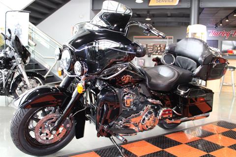 2008 Harley-Davidson Ultra Classic® Electra Glide® in Shorewood, Illinois - Photo 24