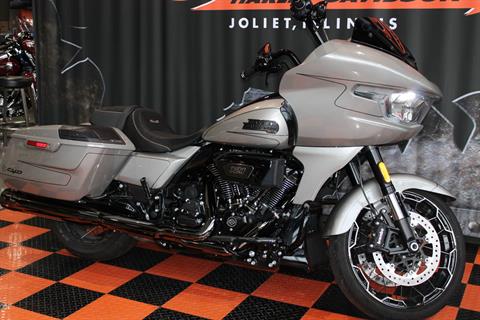 2023 Harley-Davidson CVO™ Road Glide® in Shorewood, Illinois - Photo 3