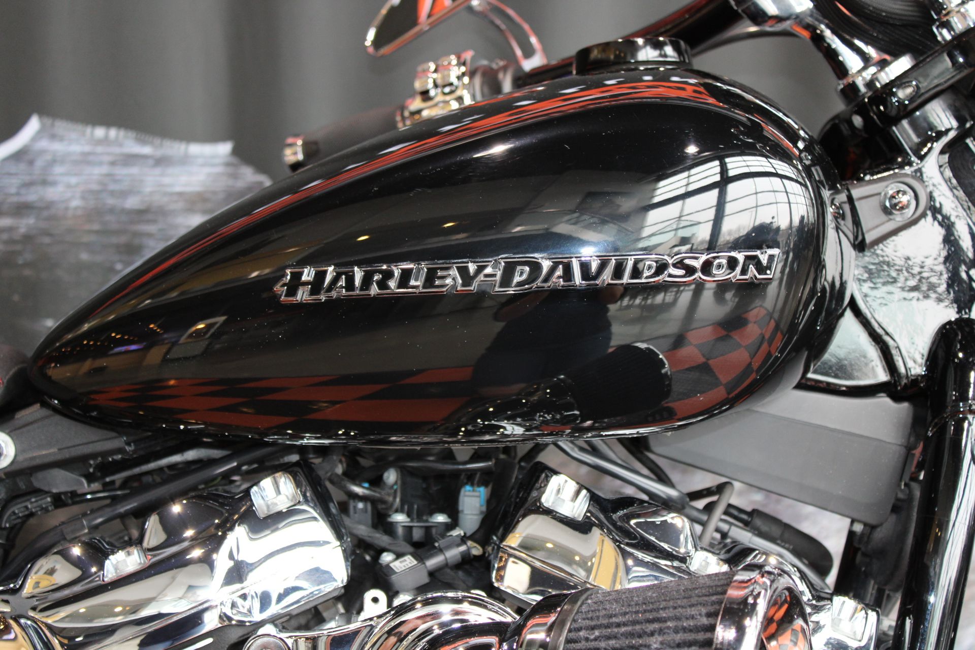 2018 Harley-Davidson Breakout® 114 in Shorewood, Illinois - Photo 5