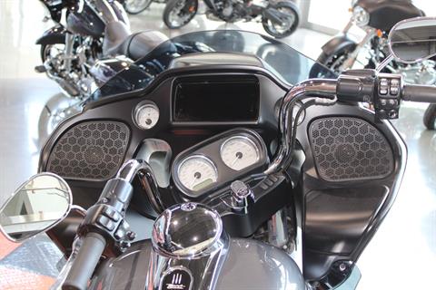 2021 Harley-Davidson Road Glide® in Shorewood, Illinois - Photo 11