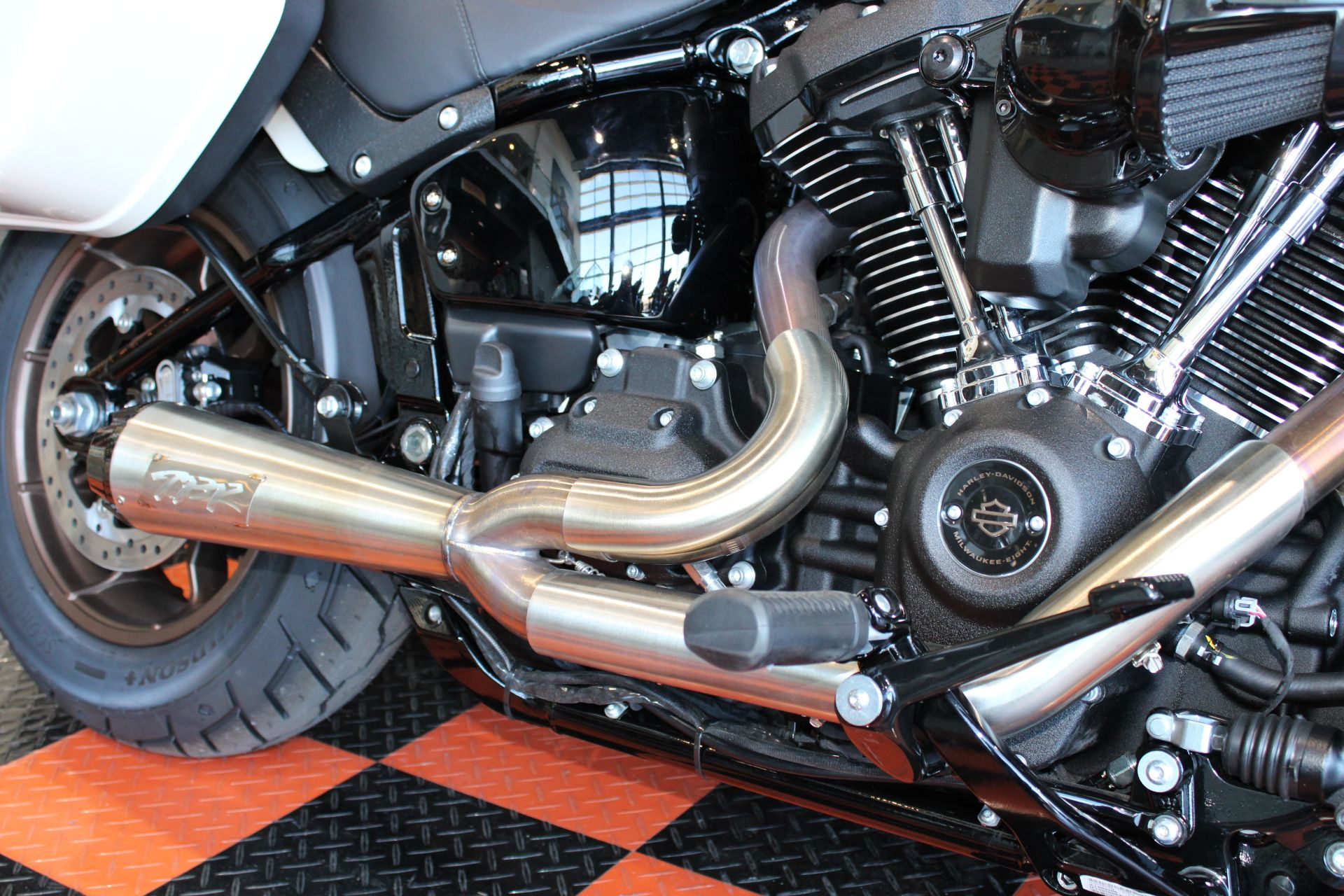 2023 Harley-Davidson Low Rider® ST in Shorewood, Illinois - Photo 9