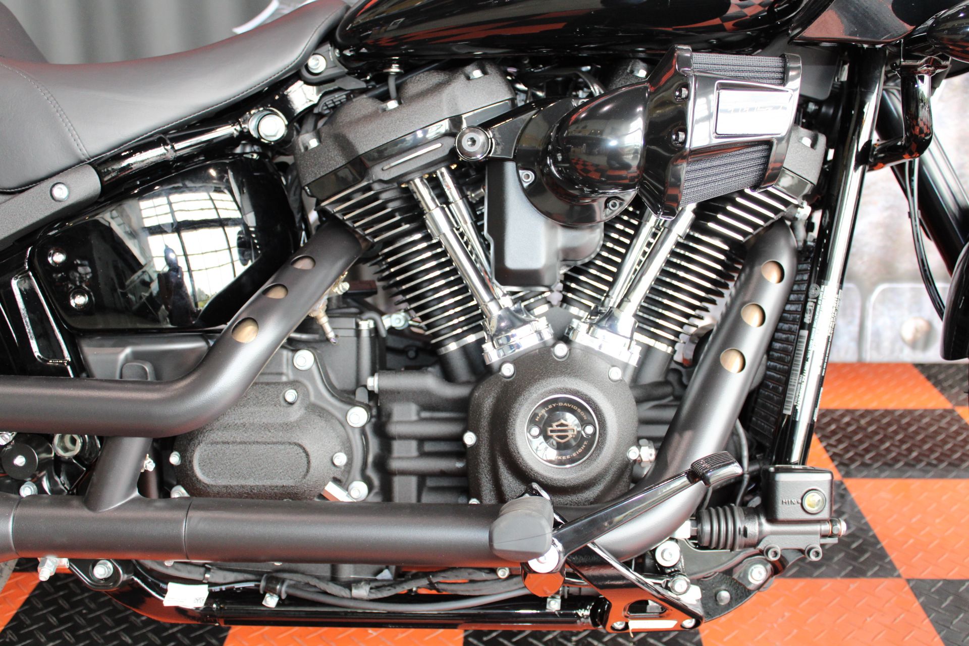 2024 Harley-Davidson Low Rider® ST in Shorewood, Illinois - Photo 7