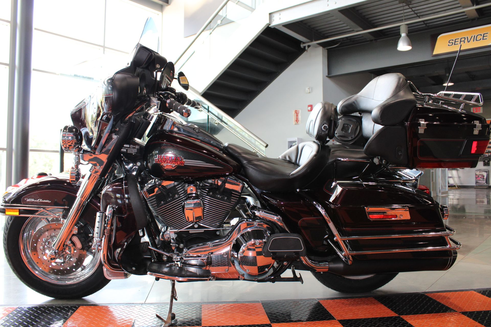 2005 Harley-Davidson FLHTCUI Ultra Classic® Electra Glide® in Shorewood, Illinois - Photo 21