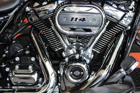 2021 Harley-Davidson Street Glide® Special in Shorewood, Illinois - Photo 5