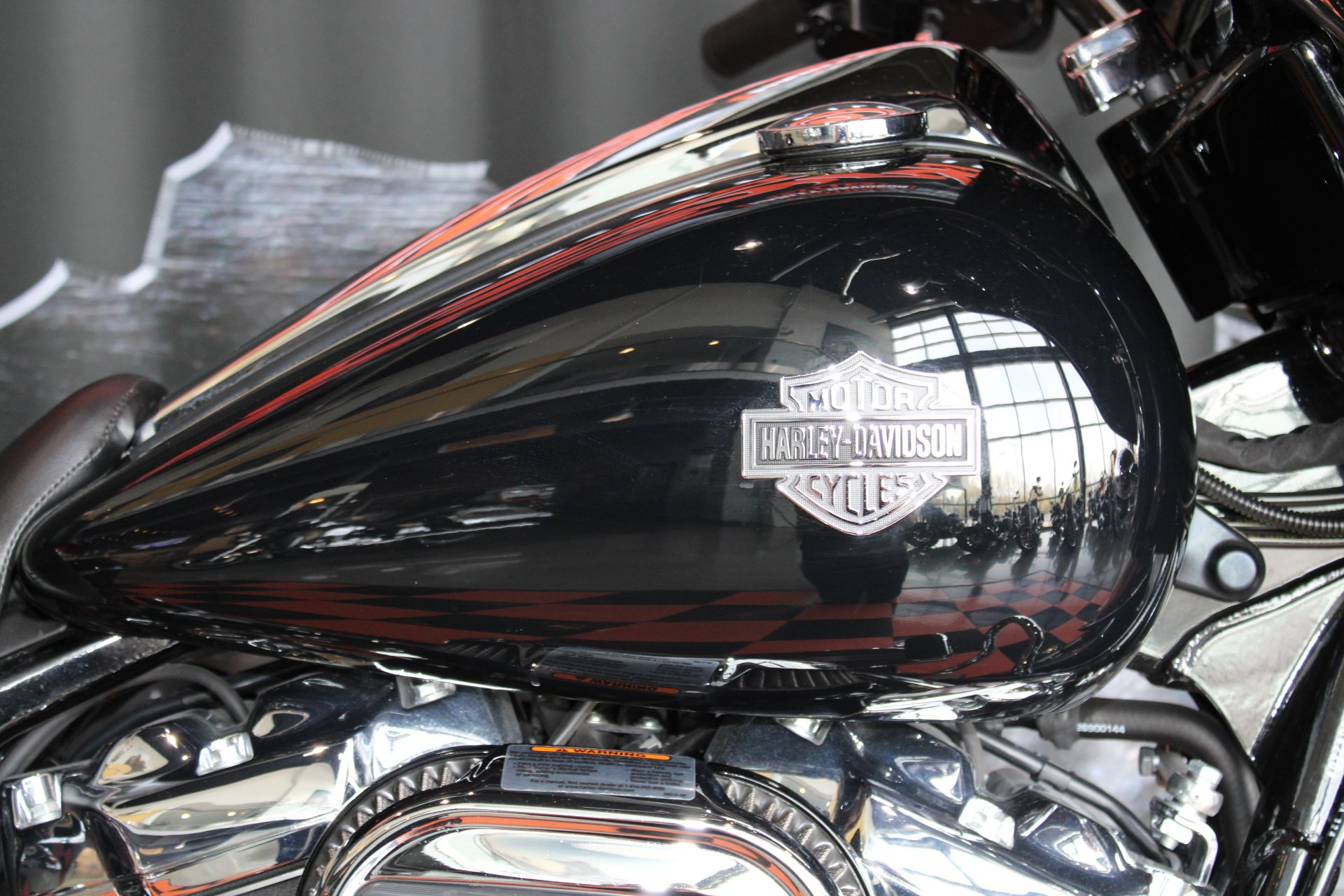 2021 Harley-Davidson Street Glide® Special in Shorewood, Illinois - Photo 6