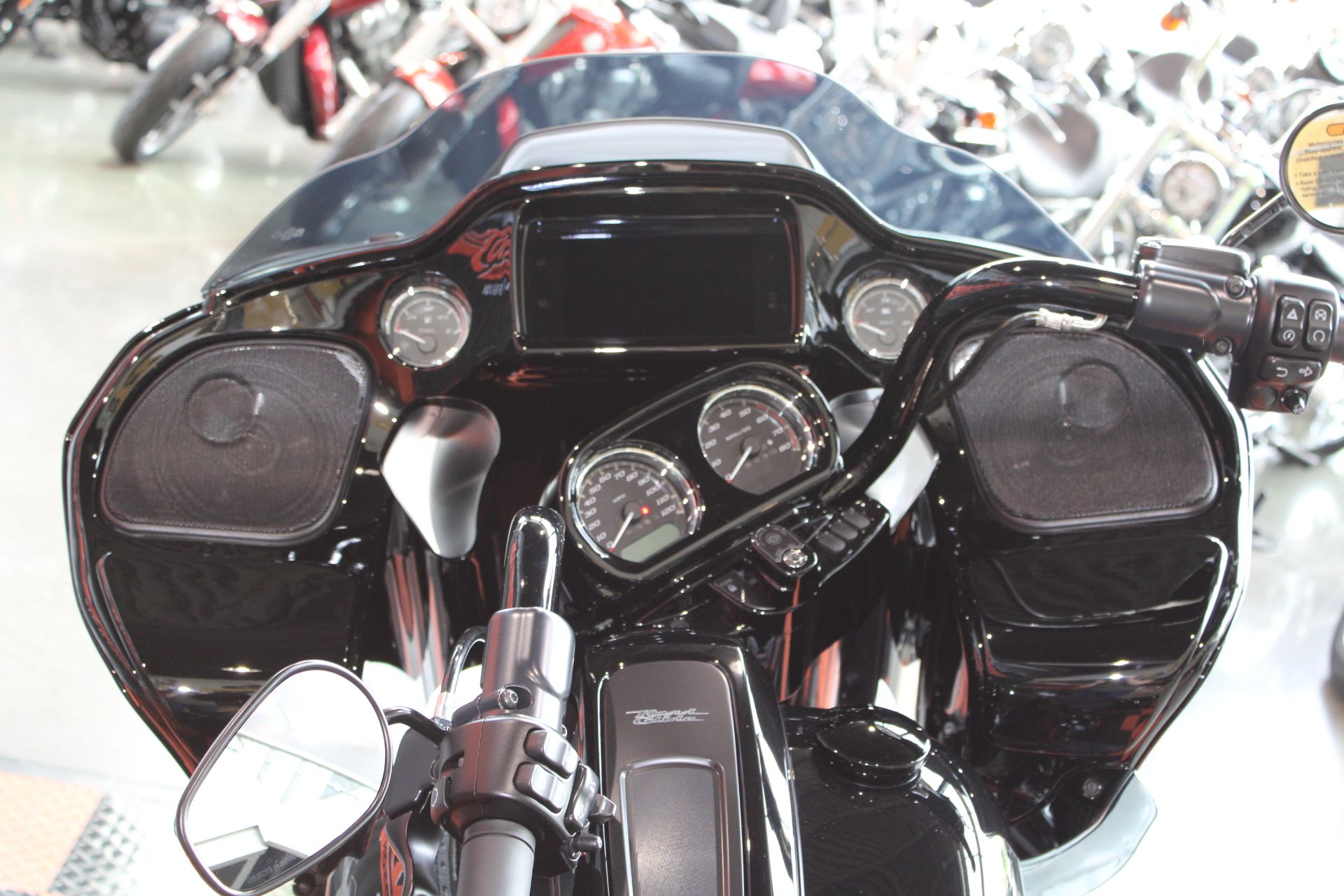 2023 Harley-Davidson Road Glide® ST in Shorewood, Illinois - Photo 12