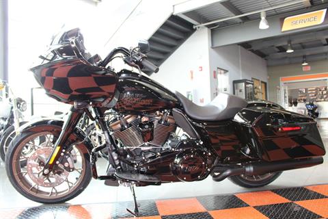 2023 Harley-Davidson Road Glide® ST in Shorewood, Illinois - Photo 20