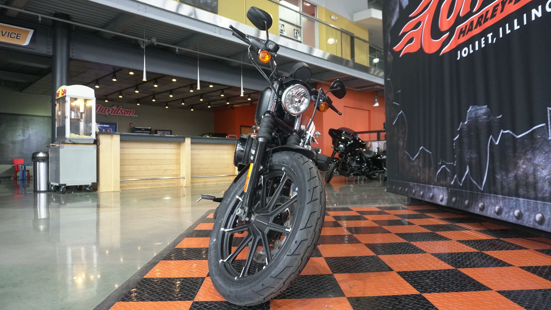 2019 Harley-Davidson Iron 883™ in Shorewood, Illinois - Photo 7