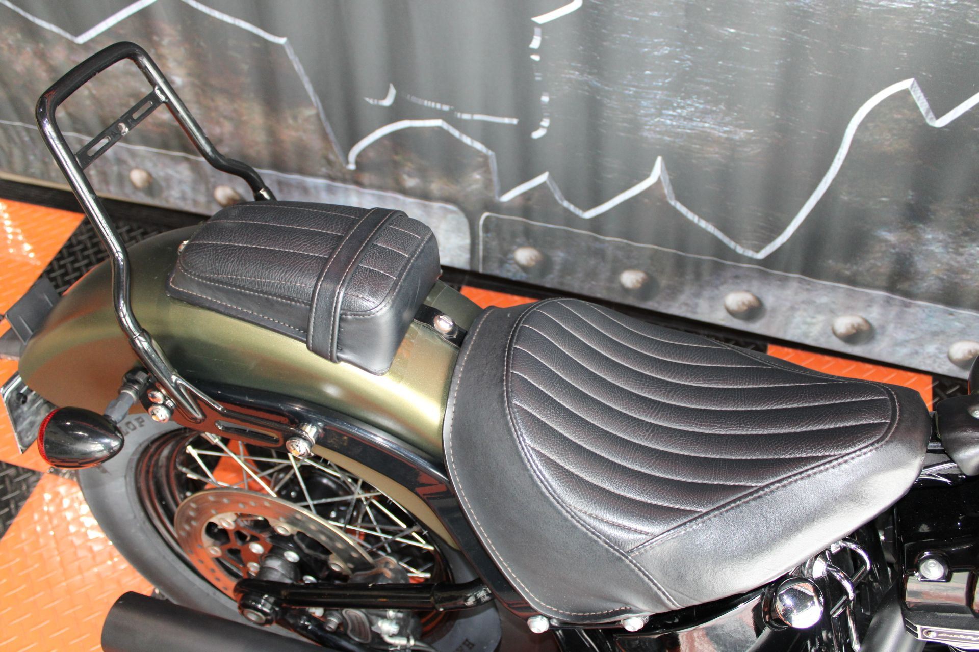 2016 Harley-Davidson Softail Slim® S in Shorewood, Illinois - Photo 9