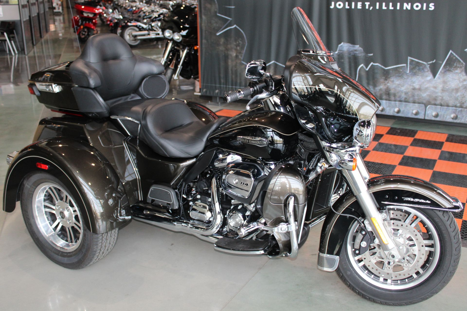 2020 Harley-Davidson Tri Glide® Ultra in Shorewood, Illinois - Photo 2