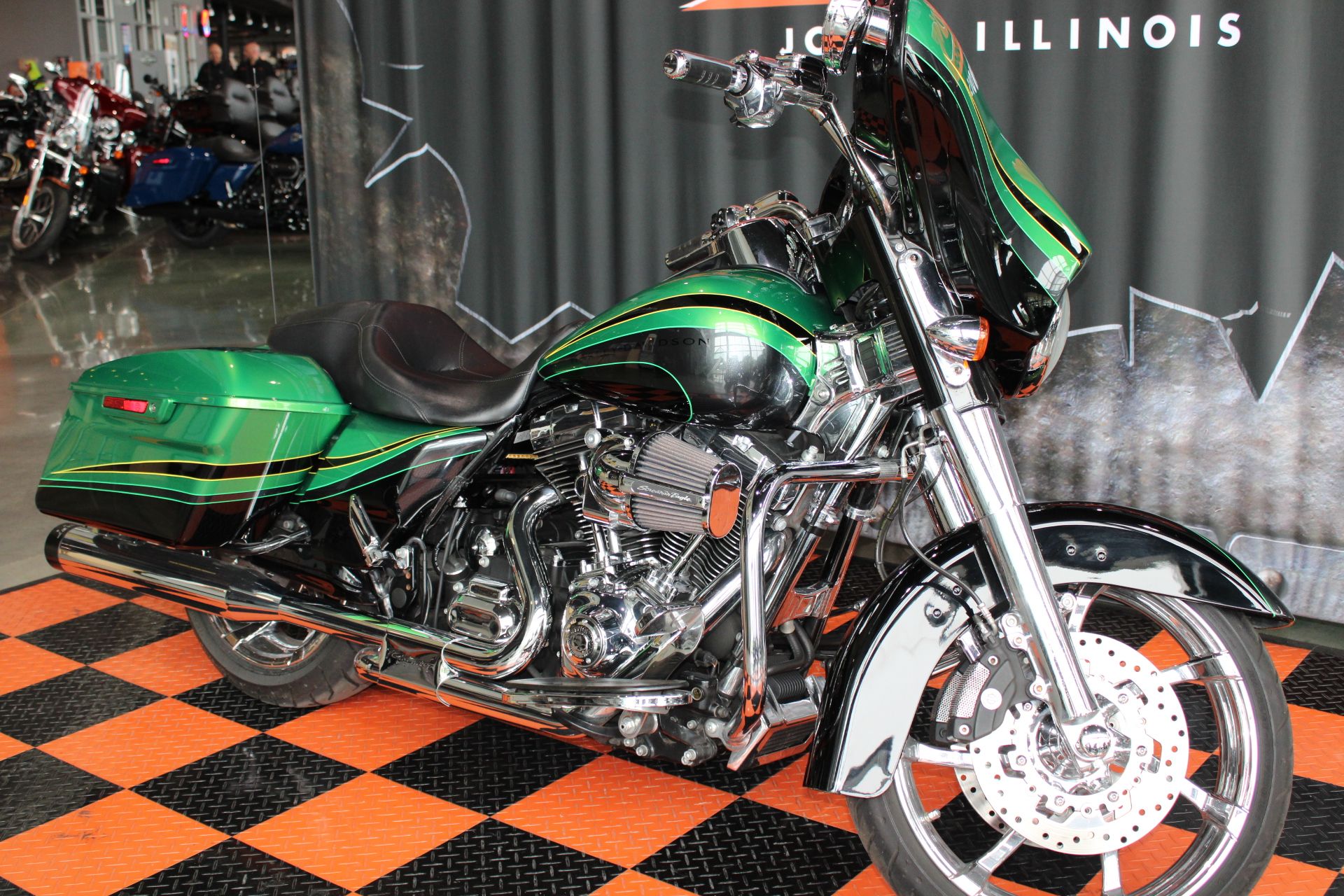 2014 Harley-Davidson Streetglide special in Shorewood, Illinois - Photo 3