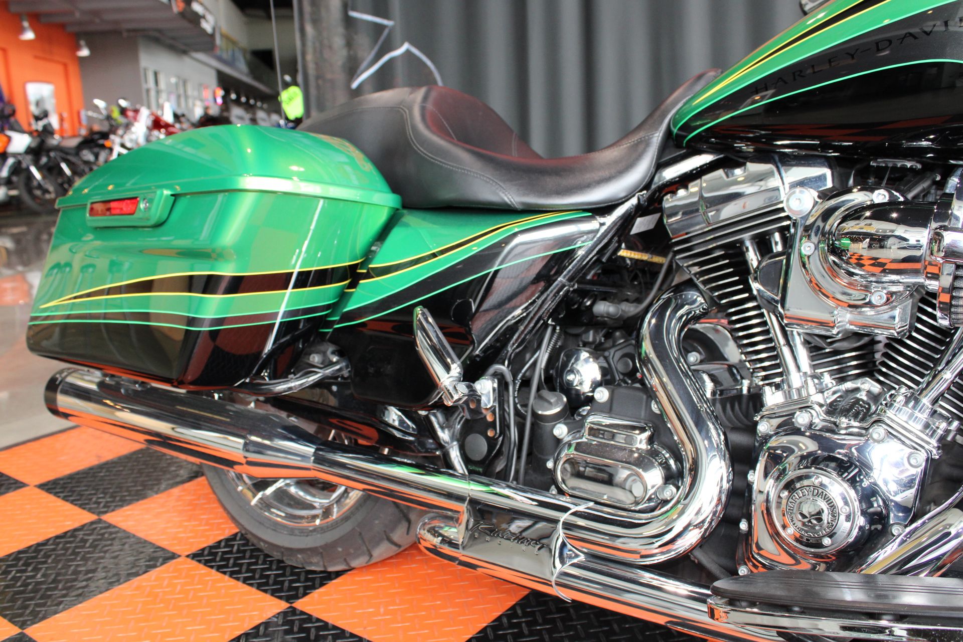 2014 Harley-Davidson Streetglide special in Shorewood, Illinois - Photo 8