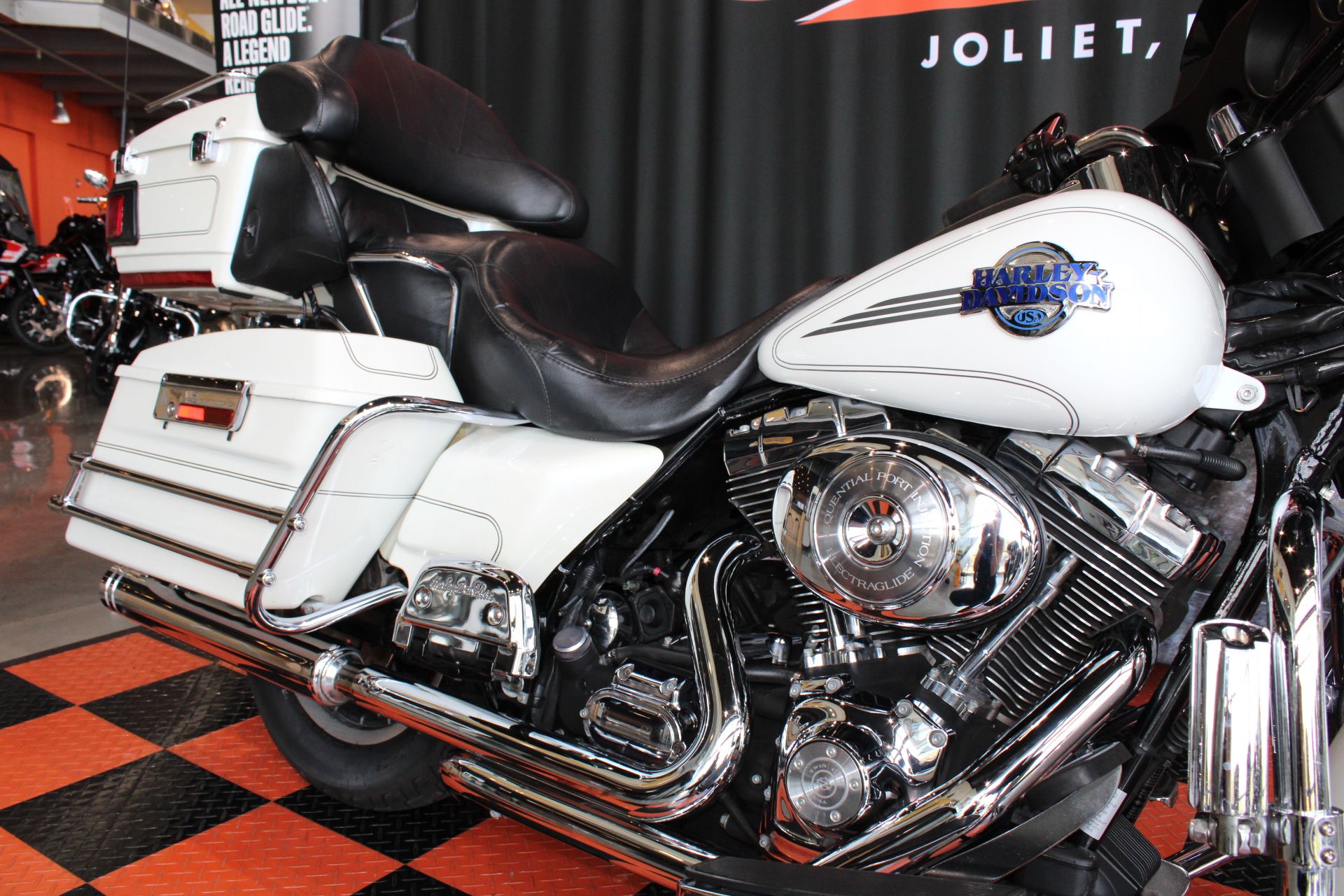 2006 Harley-Davidson Ultra Classic® Electra Glide® in Shorewood, Illinois - Photo 8