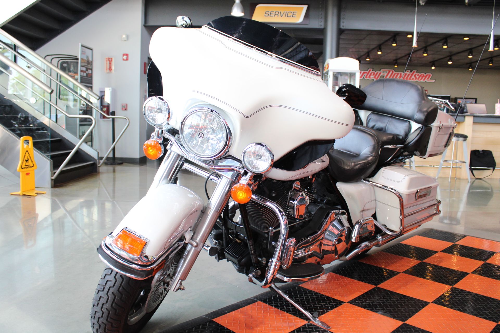 2006 Harley-Davidson Ultra Classic® Electra Glide® in Shorewood, Illinois - Photo 22