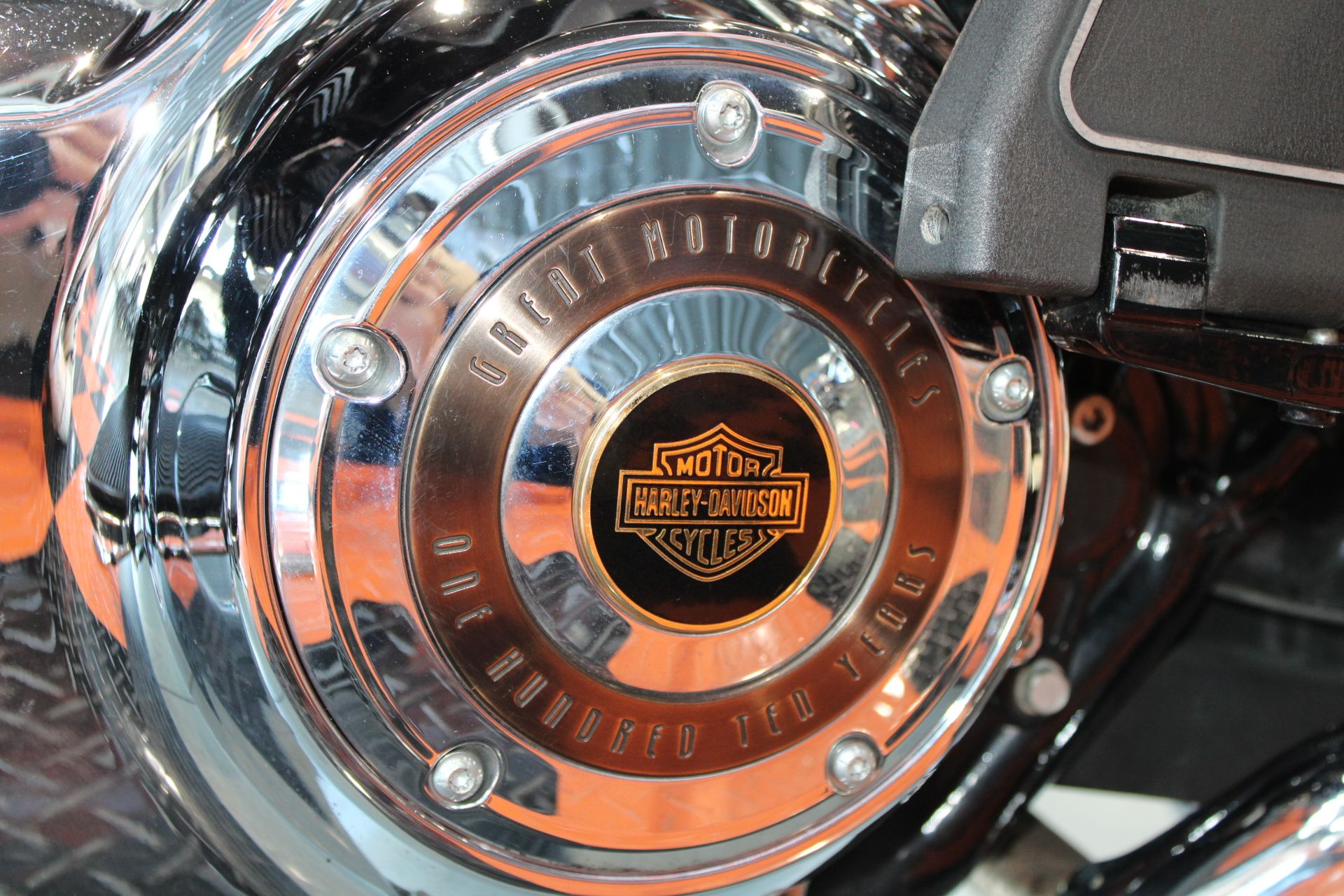2013 Harley-Davidson Electra Glide® Ultra Limited 110th Anniversary Edition in Shorewood, Illinois - Photo 25