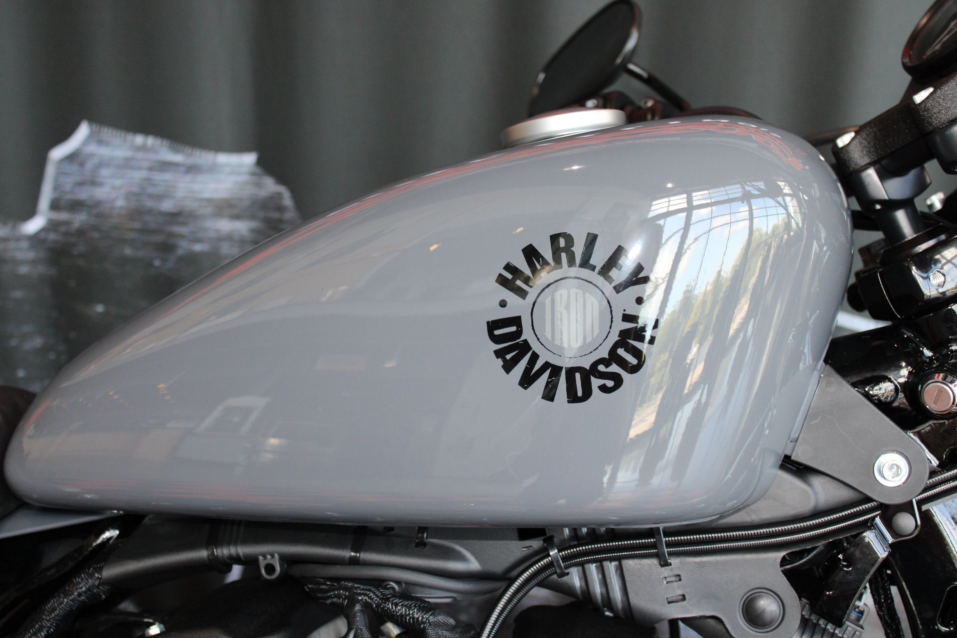2022 Harley-Davidson Iron 883™ in Shorewood, Illinois - Photo 5